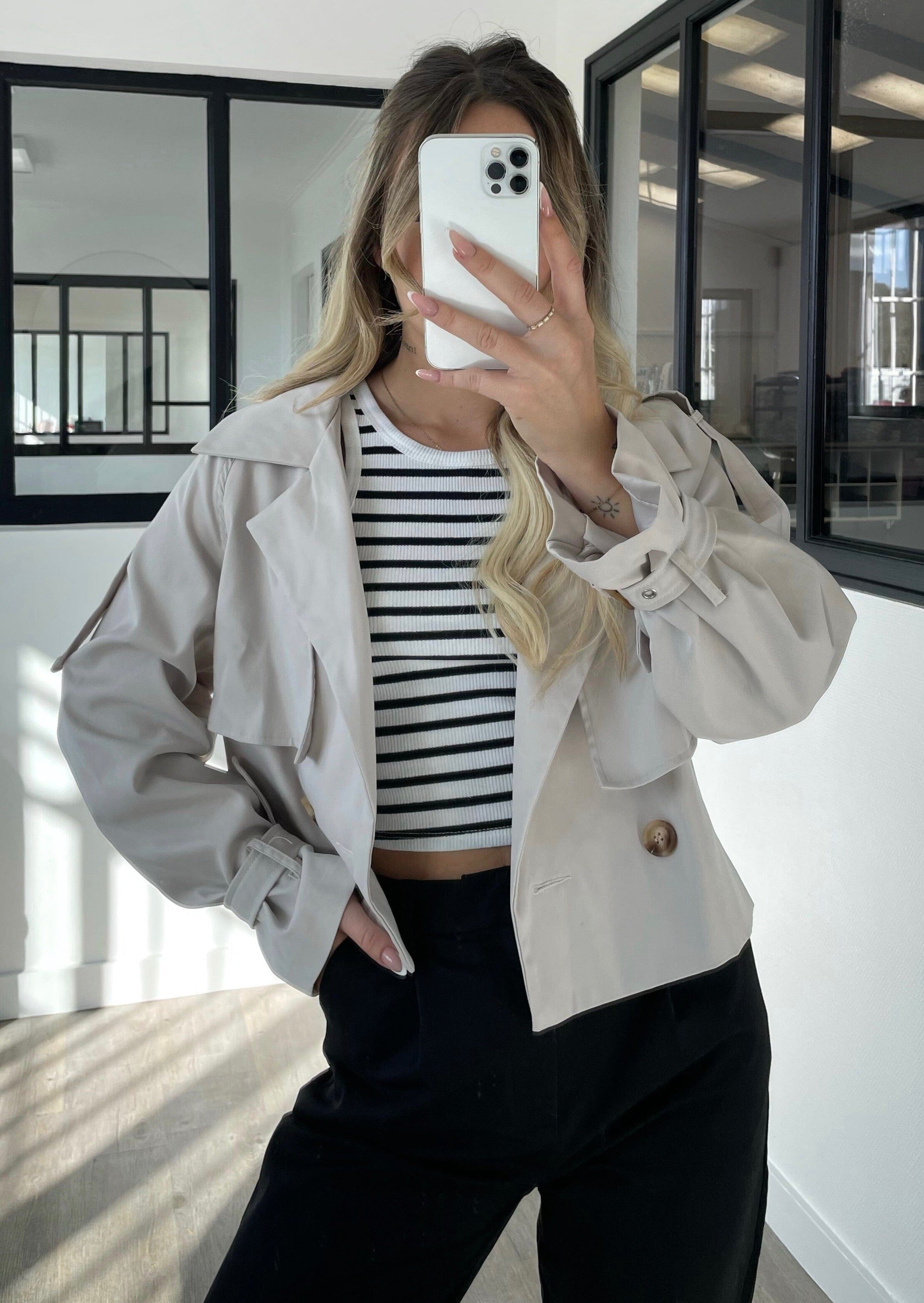 Trench court crème