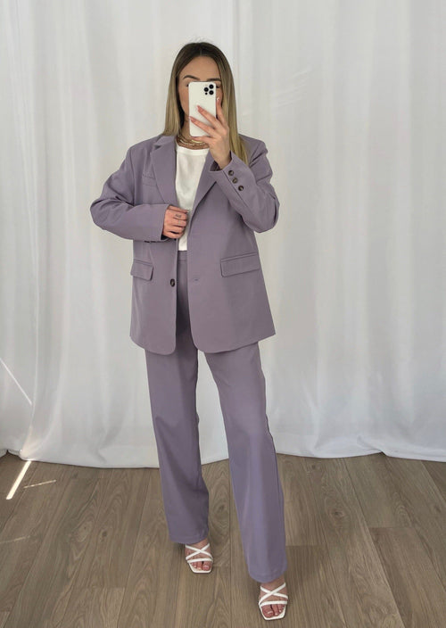 Pantalon tailleur lila (création)