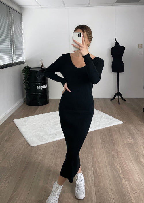 Robe pull col V noire