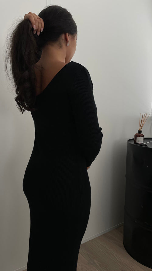 Robe pull col V noire