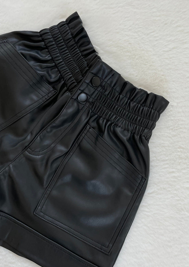 Short simili cuir