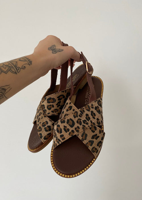 Sandales en cuir léopard
